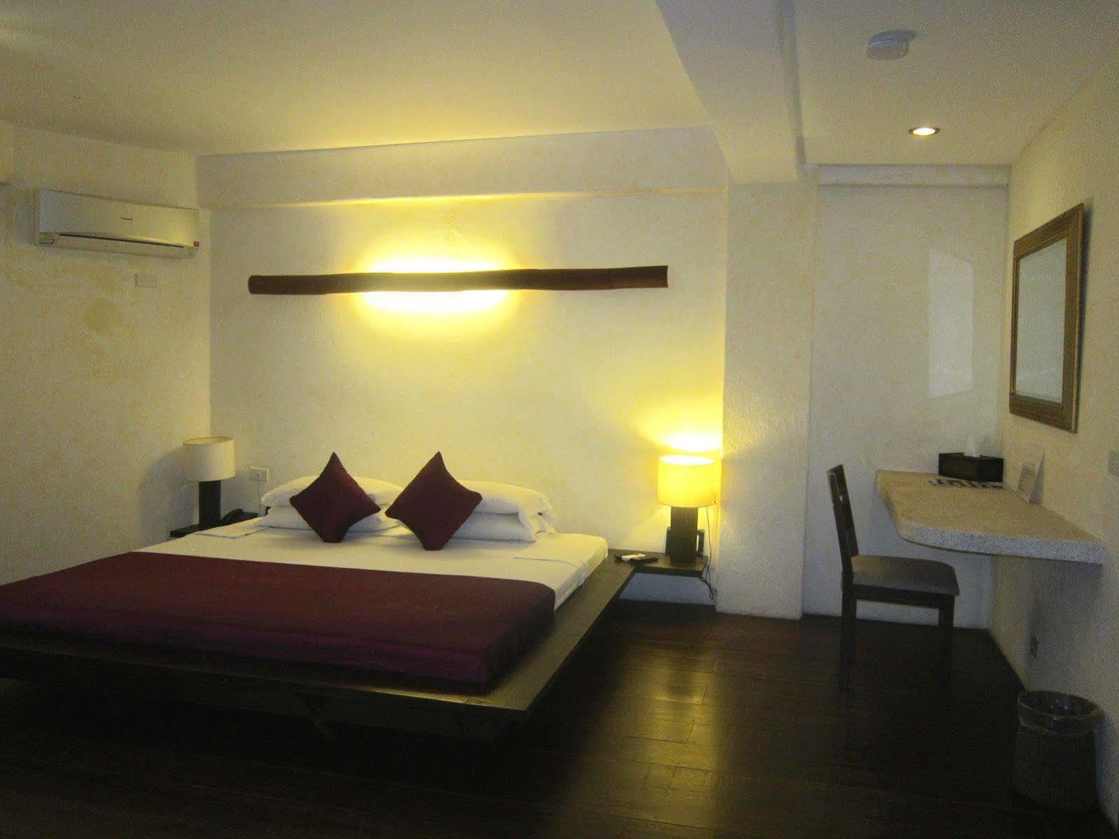 Signature Boracay Punta Rosa Balabag  Dış mekan fotoğraf